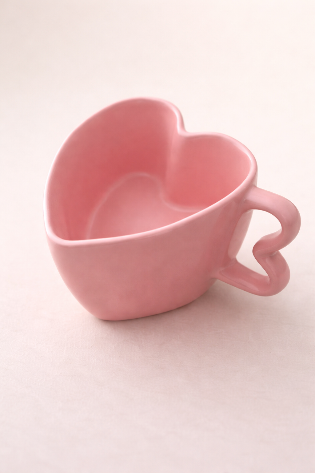 Valentine Blush Heart Mug | Romantic Heart-Shaped Ceramic Mug for Gifting – GupShupCups