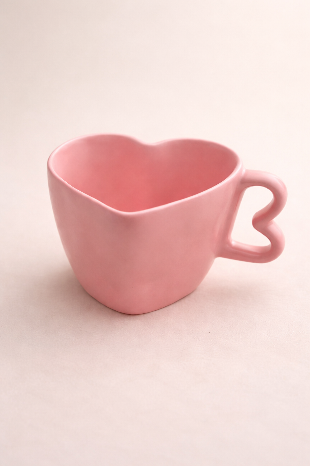 Valentine Blush Heart Mug | Romantic Heart-Shaped Ceramic Mug for Gifting – GupShupCups